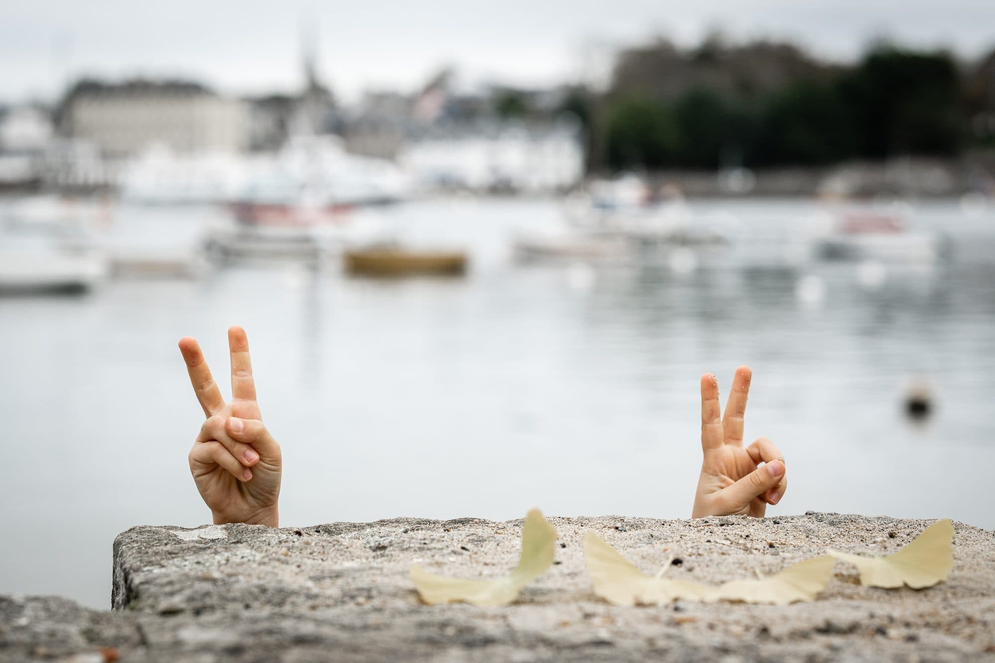 Enfants au port de Sainte-Marine
